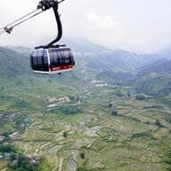 3千メートル超、気軽にベトナム最高峰へ 標高差世界一のロープウエーで20分