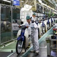 なぜ世界は「スーパーカブ」を愛するのか? 1億台生産された「最強の庶民バイク」開発思想にホンダの神髄を見た!